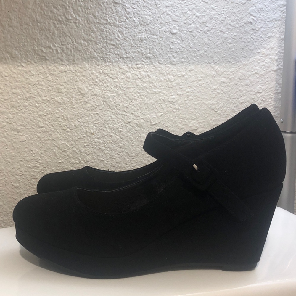 Black Wedge Shoes